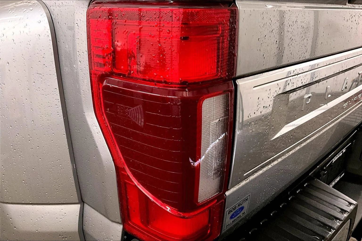 Certified 2022 Ford F450 Platinum w/ FX4 Off-Road Package image 28