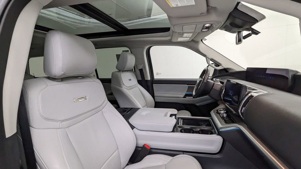 Certified 2025 Ford Expedition Platinum image 42