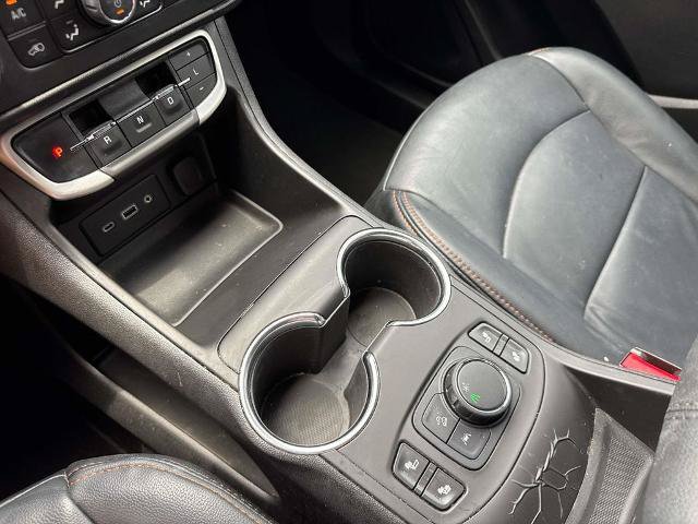 Used 2022 GMC Terrain SLE w/ Driver Convenience Package FWD image 26