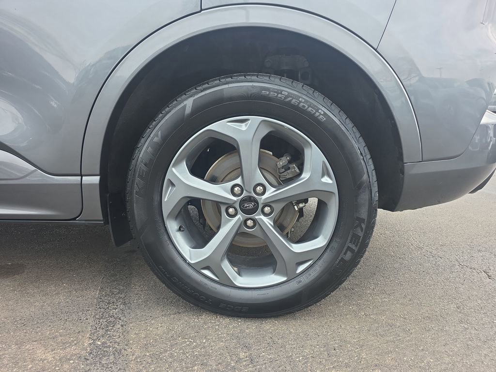 Certified 2023 Ford Escape ST-Line w/ Tech Pack #1 image 14