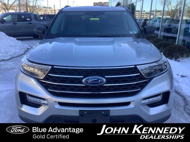 Certified 2022 Ford Explorer XLT w/ Equipment Group 202A AWD/4WD image 3