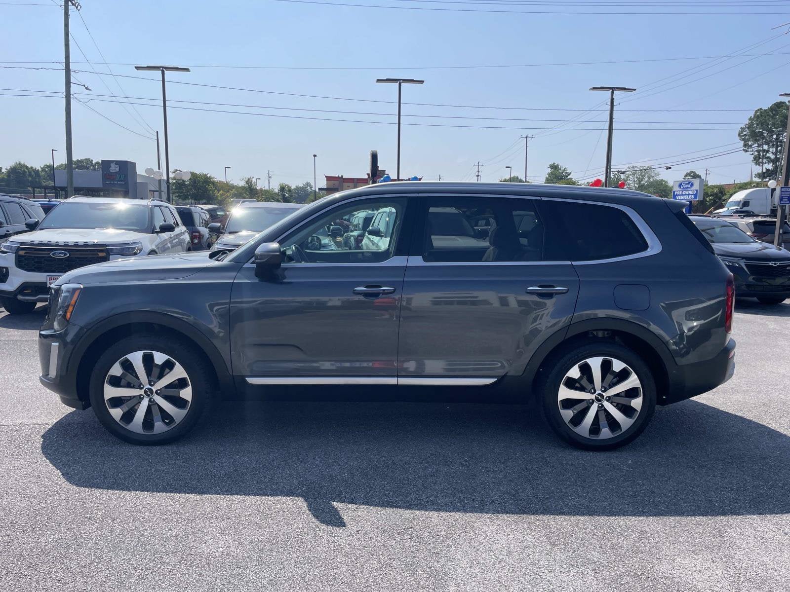Used 2022 Kia Telluride S FWD image 8