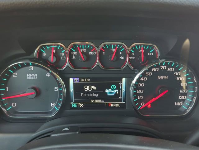 Used 2020 Chevrolet Suburban LT RWD image 32
