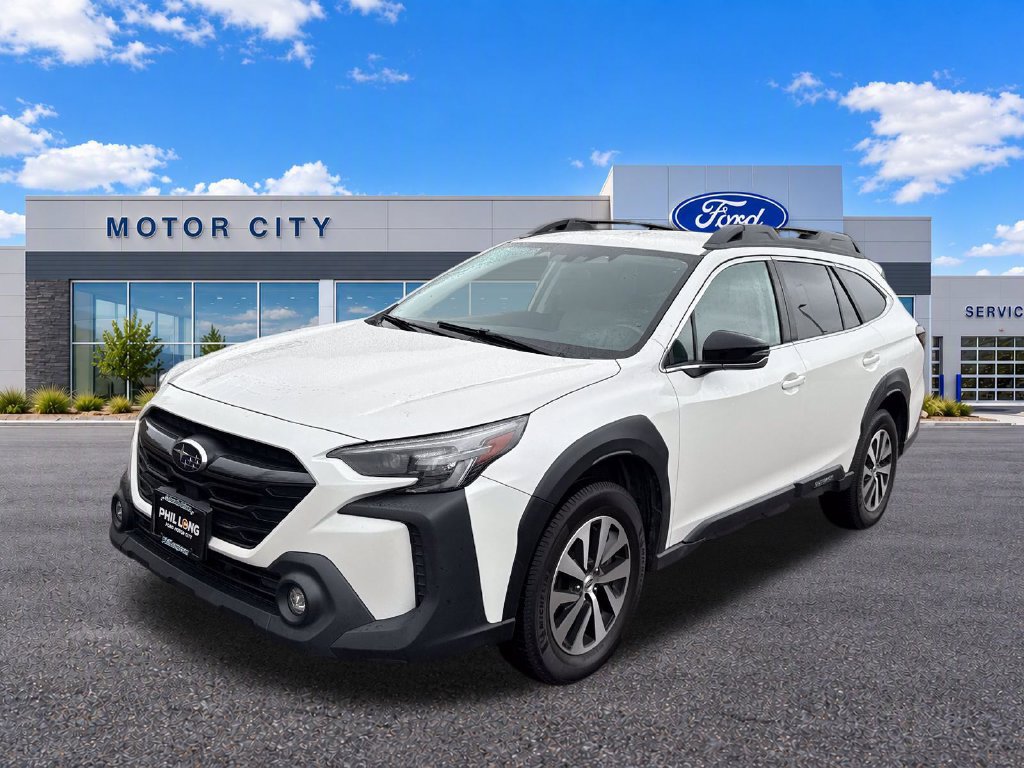 Used 2023 Subaru Outback Premium AWD/4WD image 4