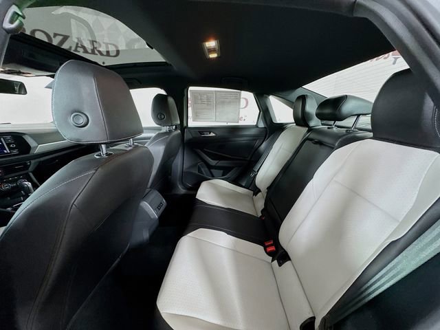 Used 2019 Volkswagen Jetta R-Line w/ R-Line Cold Weather Package image 28