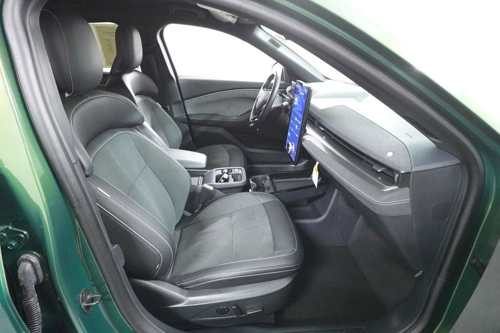 Certified 2025 Ford Mustang Mach-E GT AWD/4WD image 34