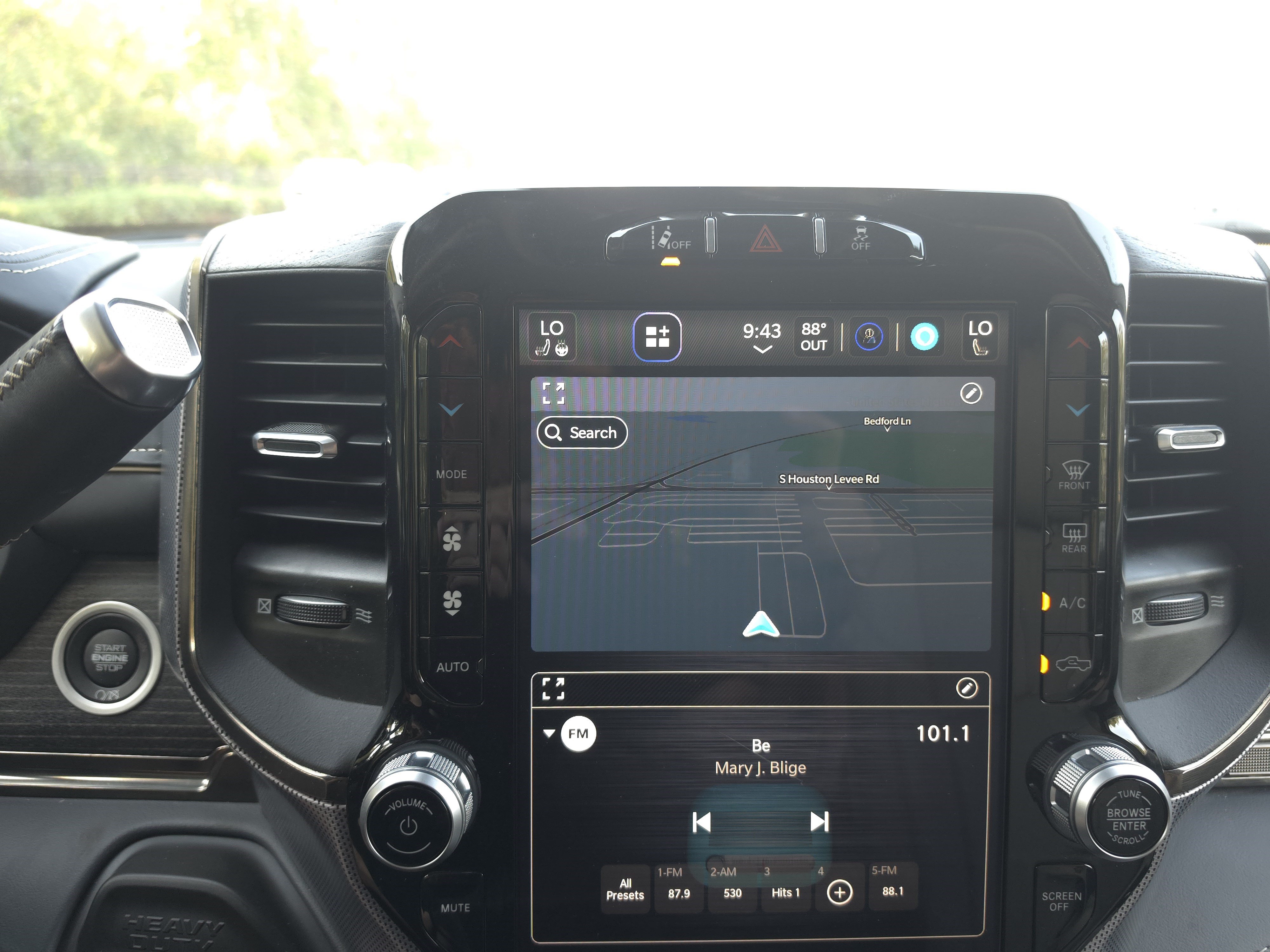 Used 2023 RAM 2500 Limited AWD/4WD image 13