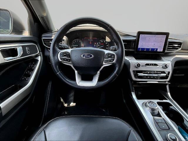 Certified 2023 Ford Explorer XLT w/ Equipment Group 202A AWD/4WD image 8