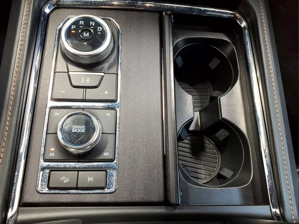Certified 2023 Ford Expedition Platinum AWD/4WD image 15