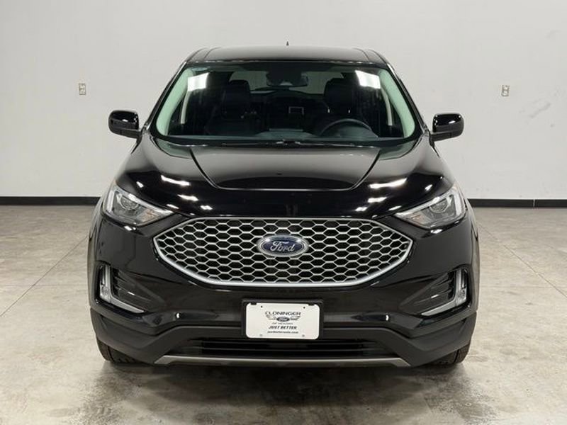 Certified 2023 Ford Edge SEL w/ Convenience Package image 4