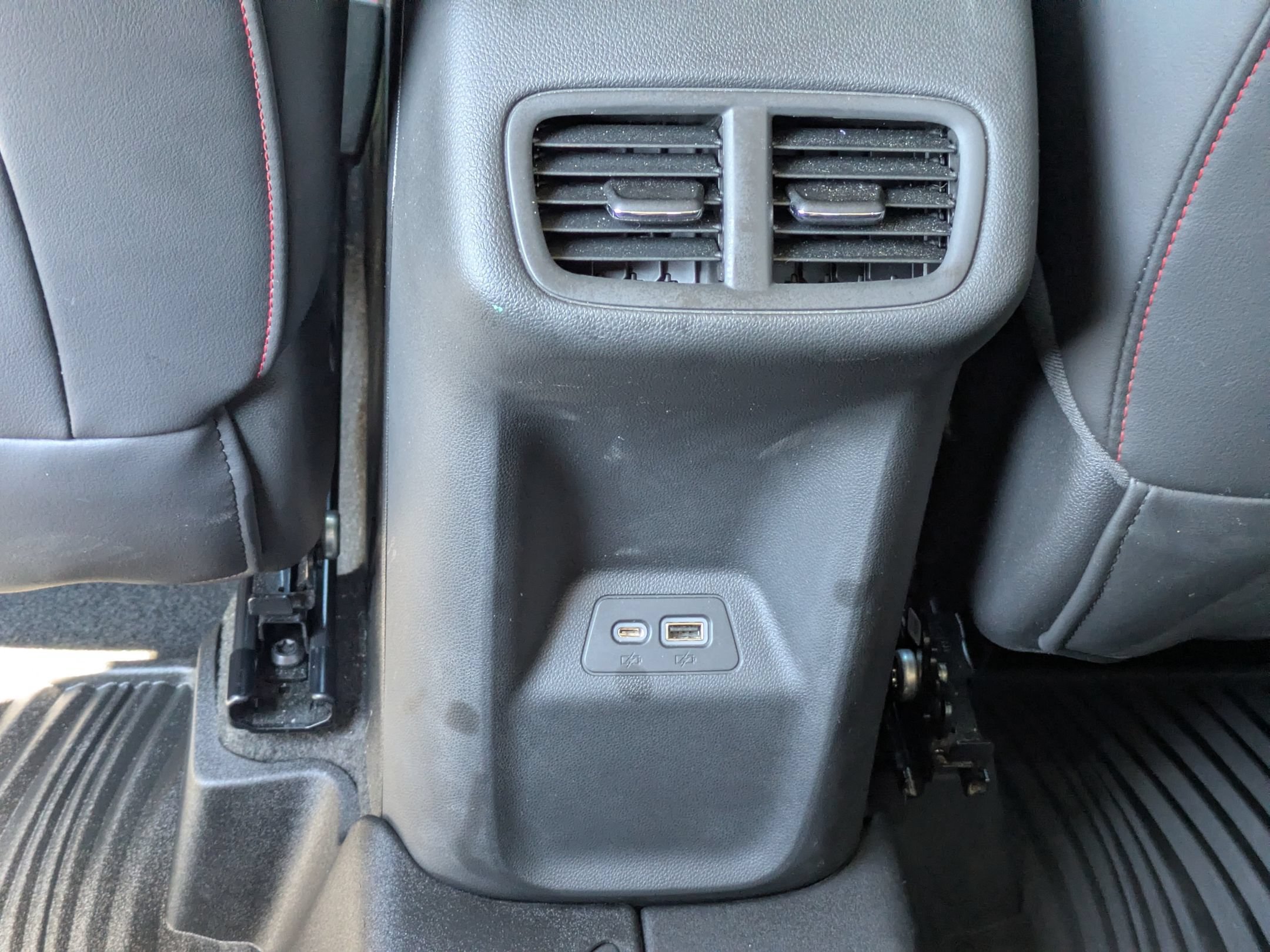 Used 2023 Buick Envision Essence w/ Technology Package I AWD/4WD image 32