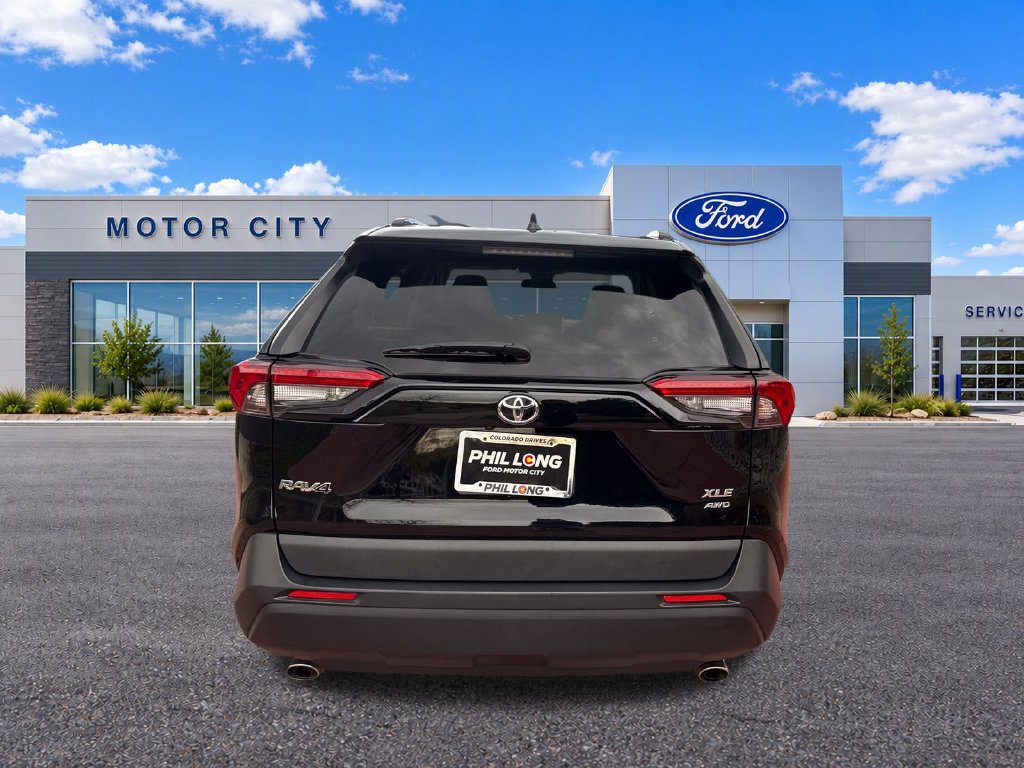 Used 2025 Toyota RAV4 XLE AWD/4WD image 7