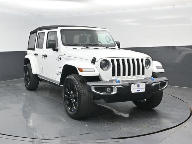 Used 2023 Jeep Wrangler Unlimited Sahara w/ Cold Weather Group AWD/4WD image 2