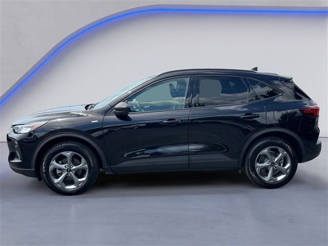 Certified 2025 Ford Escape ST-Line AWD/4WD image 7