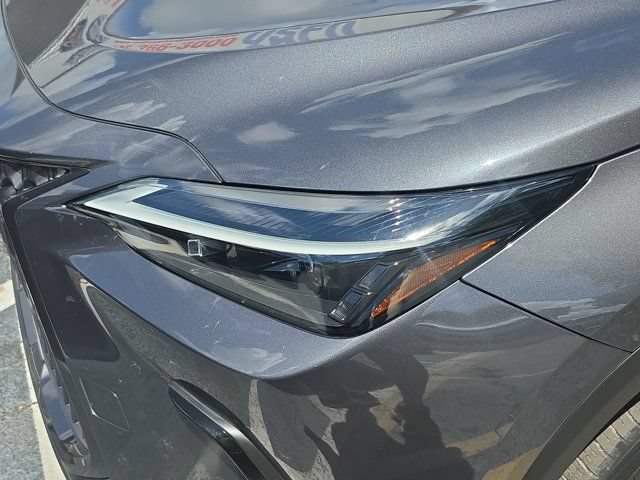 Used 2024 Lexus NX 250 FWD w/ Towing Package (2000 Lbs) image 7