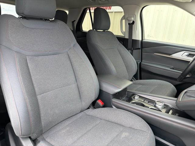 Certified 2025 Ford Explorer Active AWD/4WD image 8