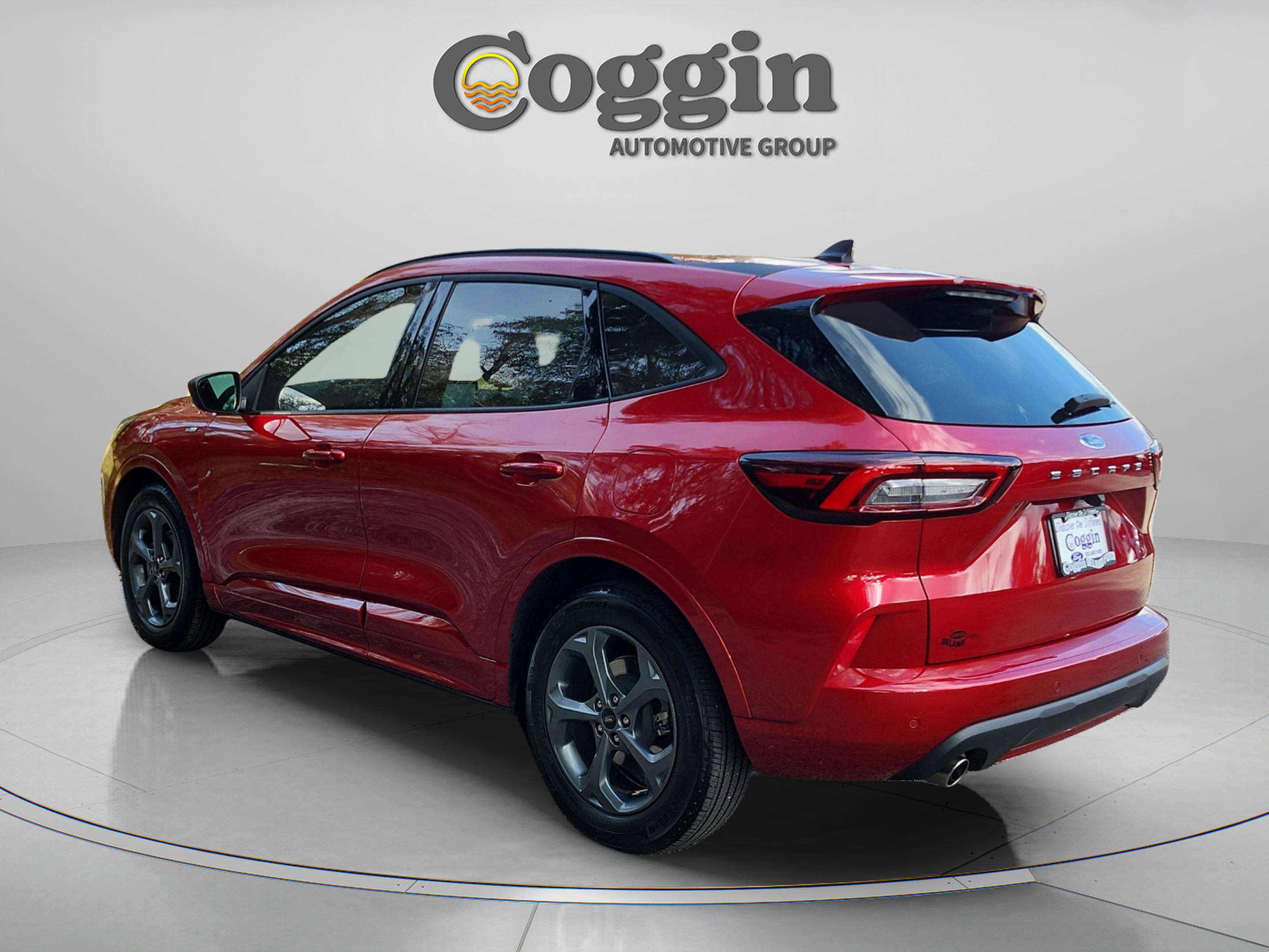 Certified 2024 Ford Escape ST-Line w/ Tech Pack #1 image 3