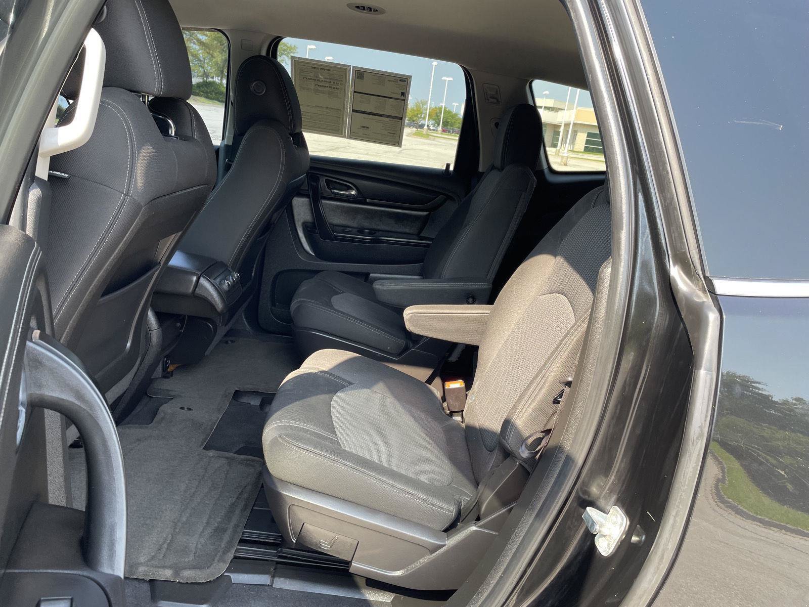 Used 2017 Chevrolet Traverse LT w/ Style and Technology Package AWD/4WD image 20