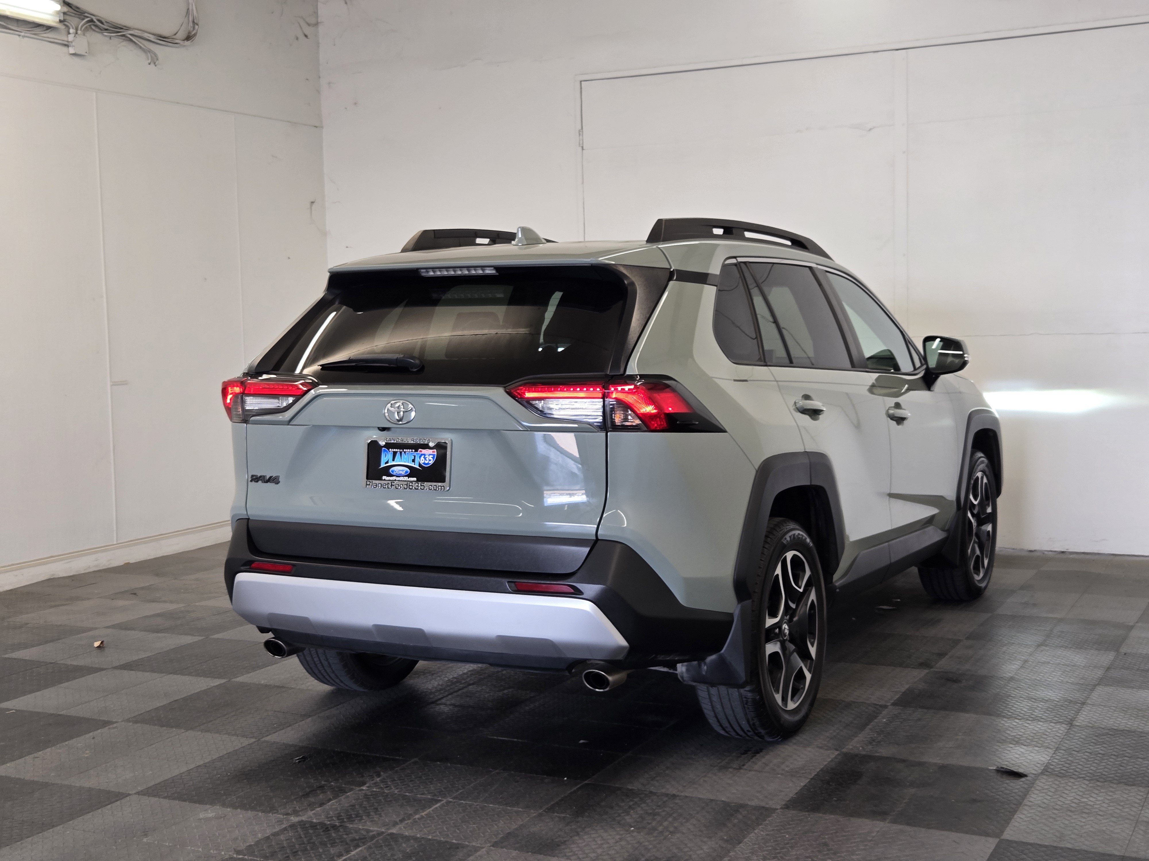 Used 2019 Toyota RAV4 Adventure AWD/4WD image 7