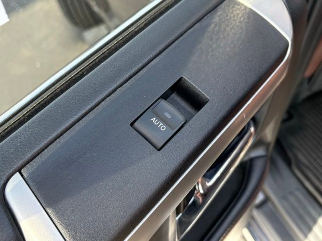 Used 2018 Toyota 4Runner Limited image 81