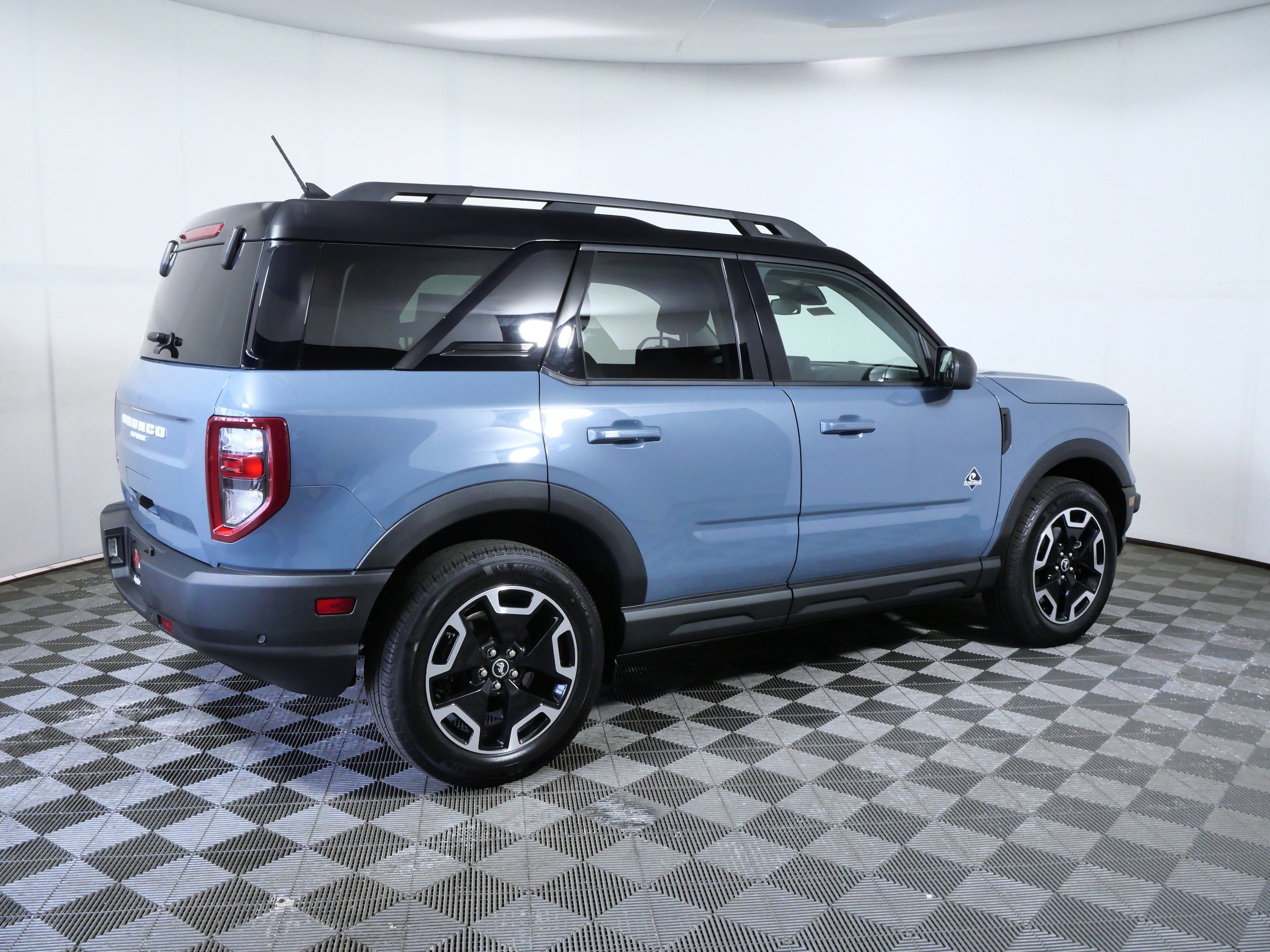 Certified 2024 Ford Bronco Sport Outer Banks w/ Tech Package AWD/4WD image 8