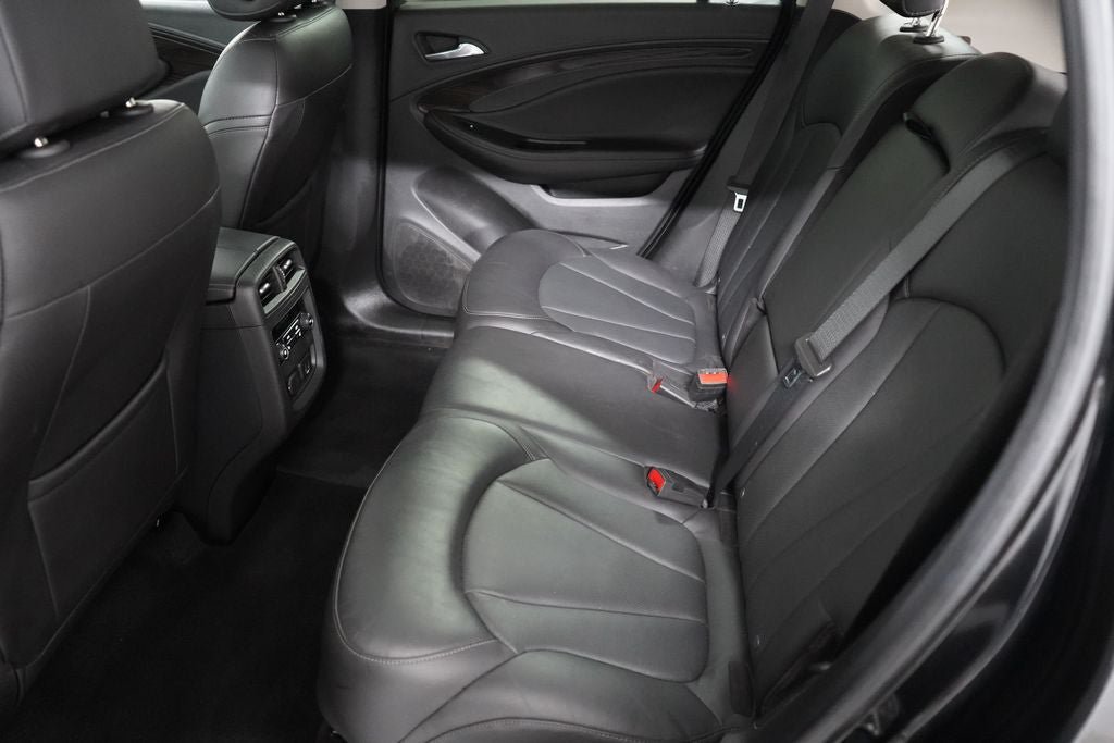 Used 2019 Buick Envision Essence AWD/4WD image 27