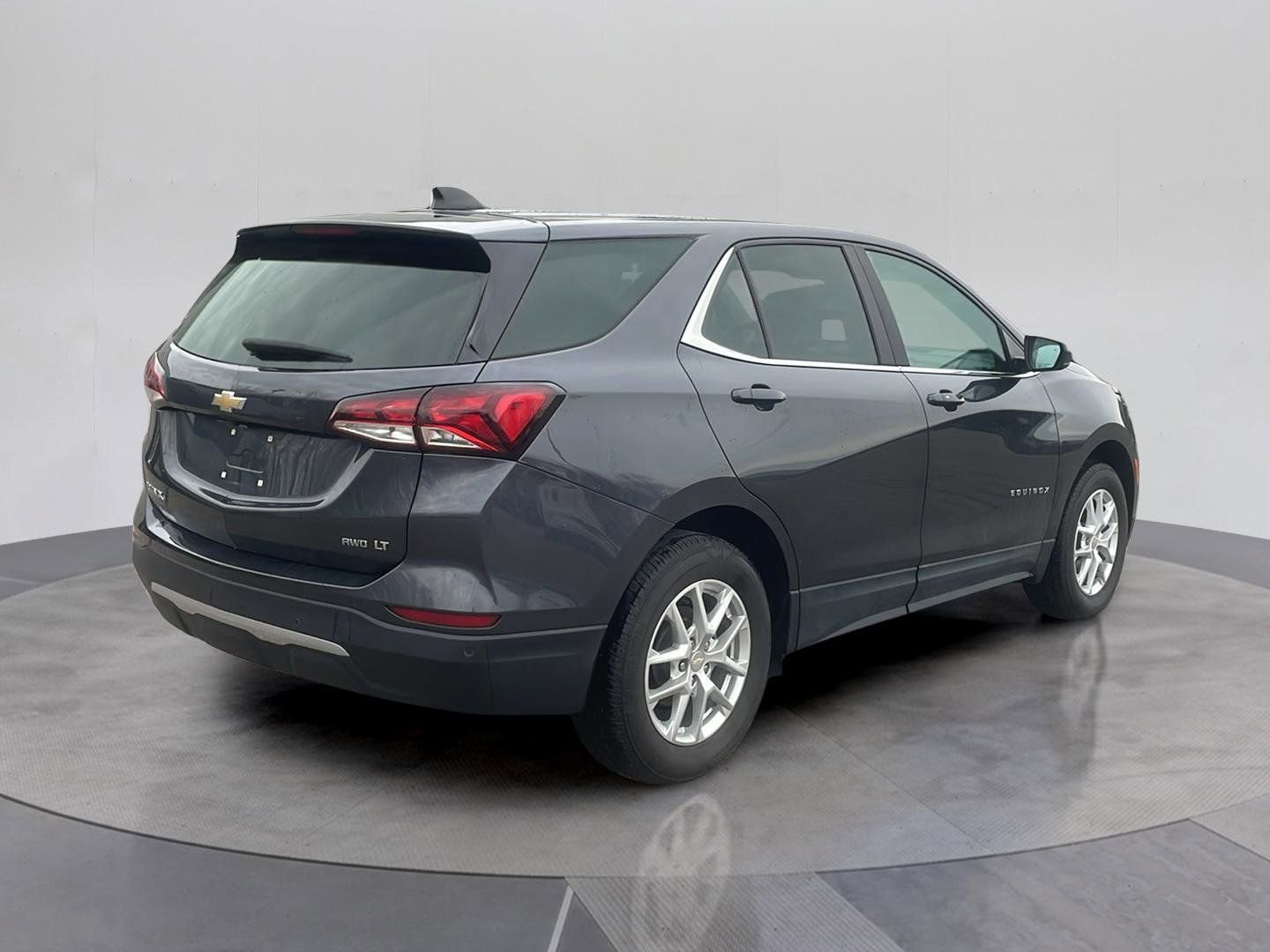 Used 2023 Chevrolet Equinox LT image 6