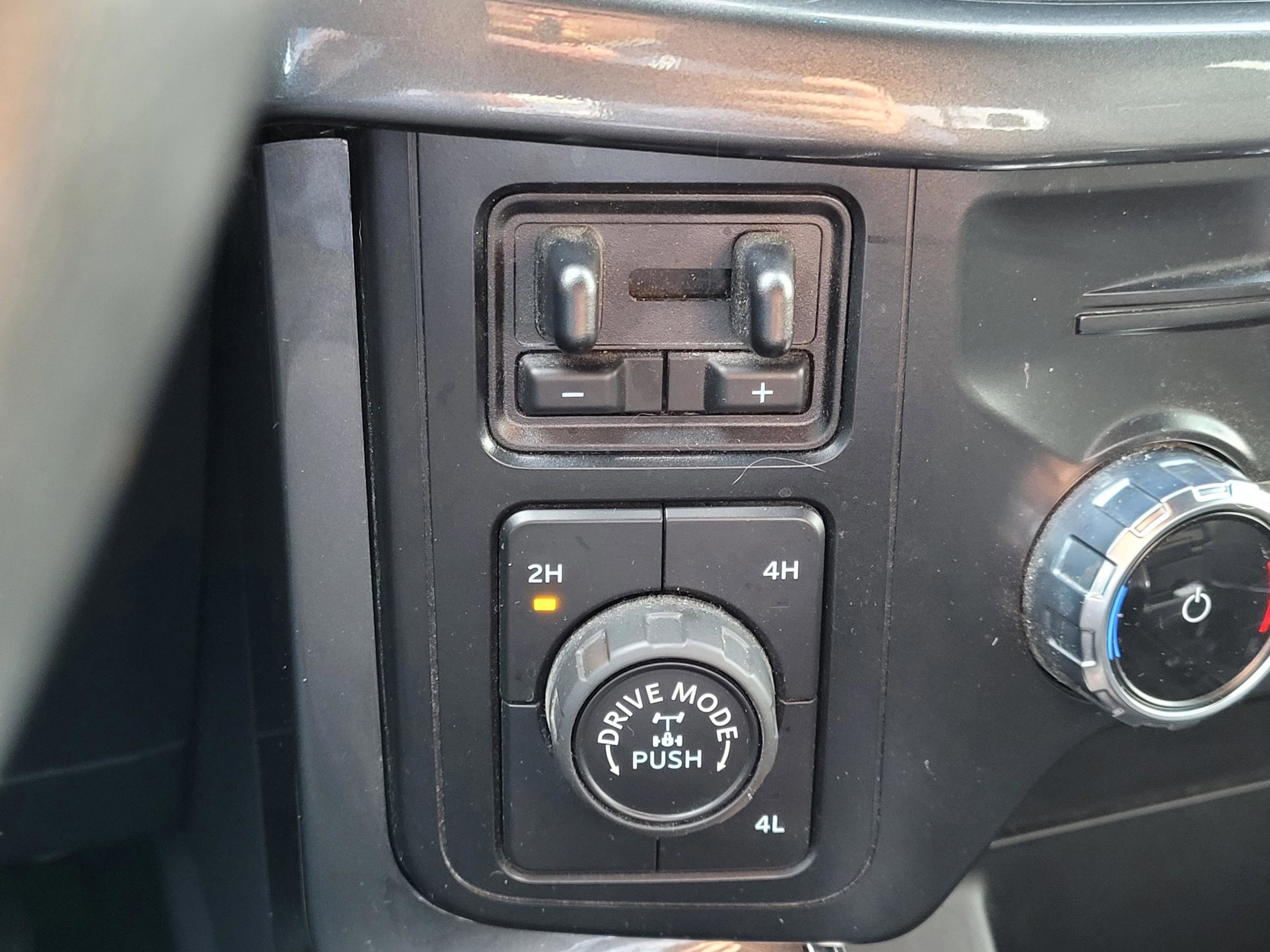 Certified 2022 Ford F150 XLT w/ Equipment Group 302A High image 20