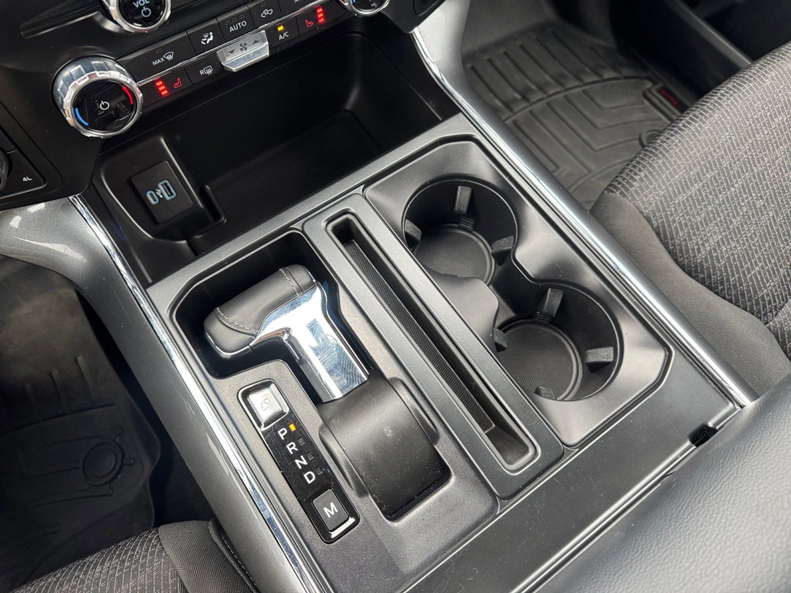 Certified 2022 Ford F150 XLT w/ Equipment Group 302A High image 24