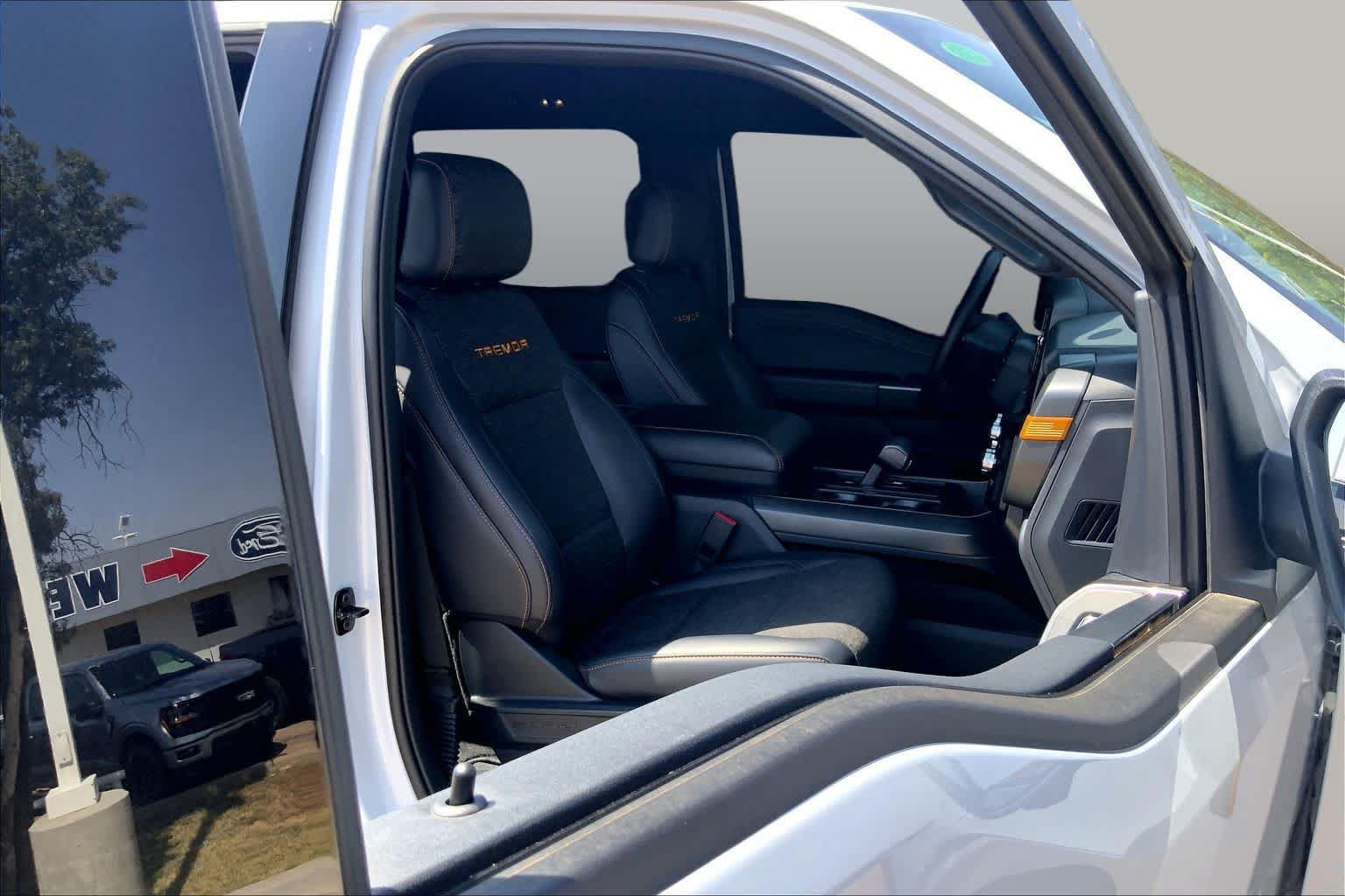 Certified 2025 Ford F150 Tremor AWD/4WD image 8