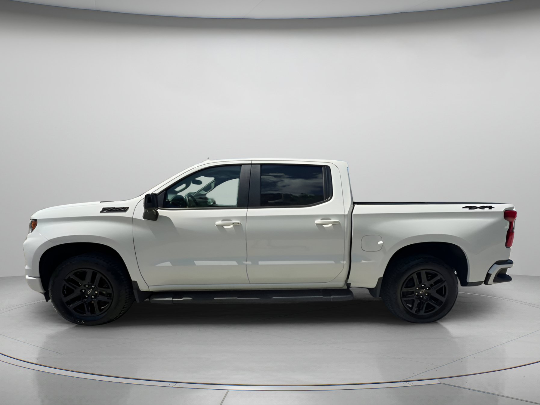 Used 2025 Chevrolet Silverado 1500 RST w/ Dark Appearance Package AWD/4WD image 19