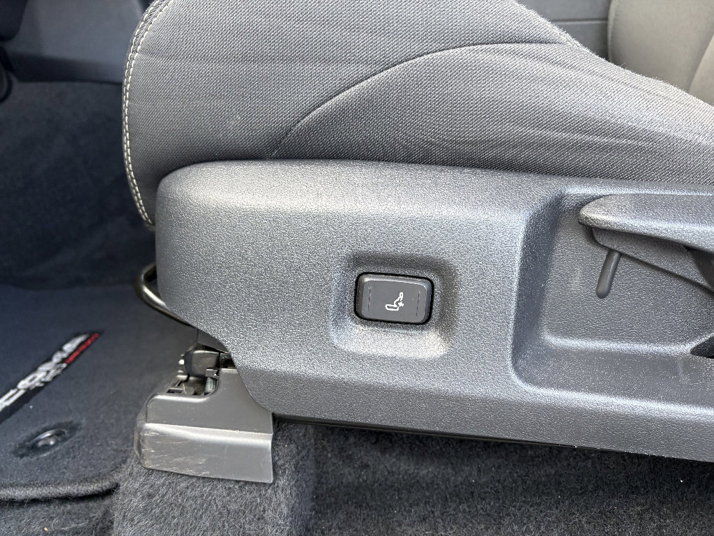 Used 2024 Toyota Tacoma TRD Off-Road AWD/4WD image 19