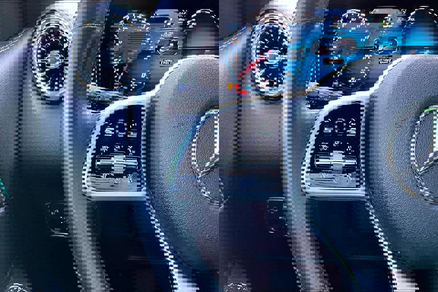 Used 2020 Mercedes-Benz GLB 250 image 25