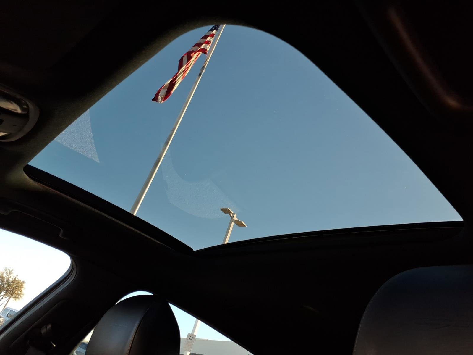 Used 2022 Kia Stinger GT2 image 14