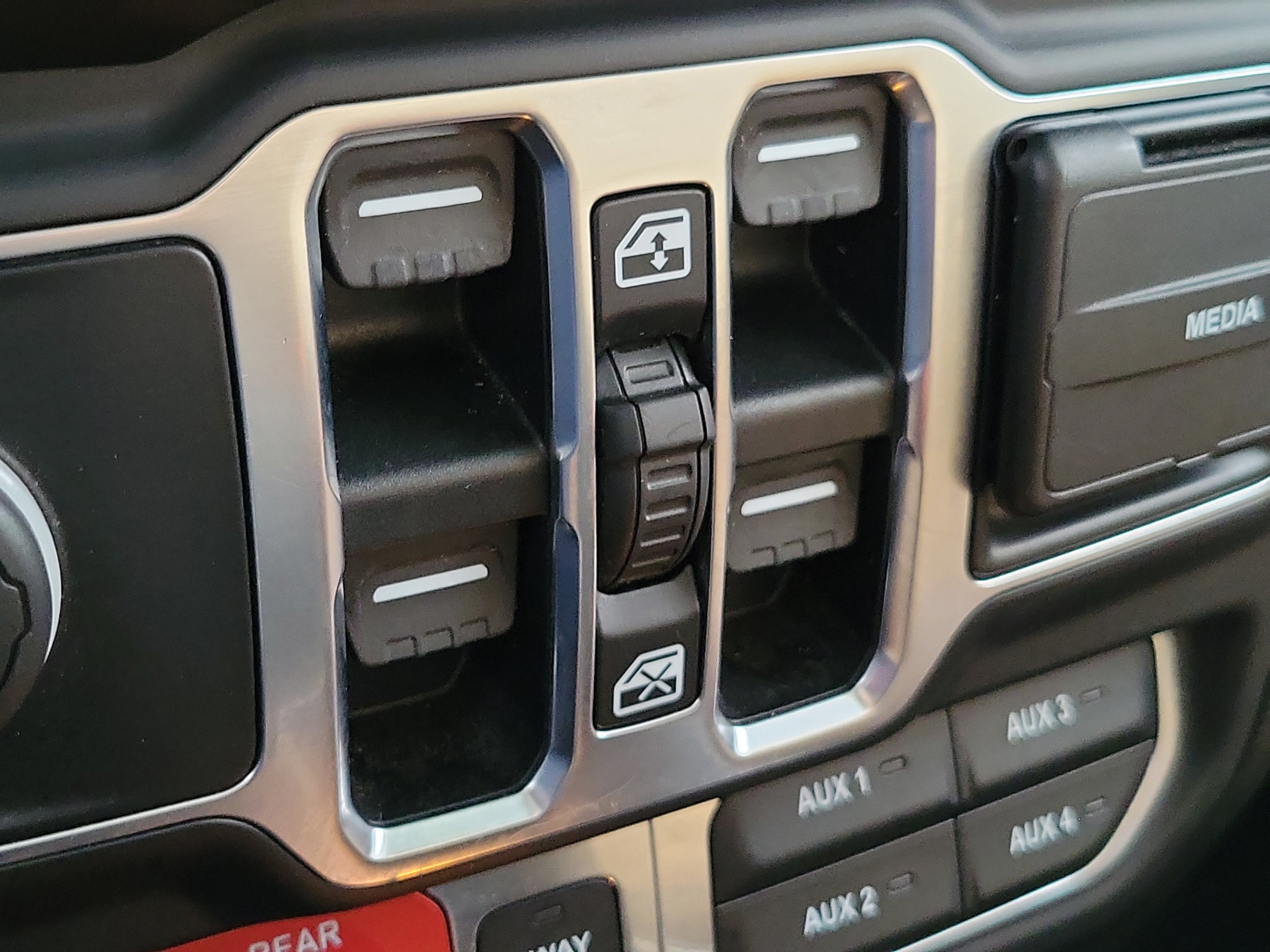 Used 2020 Jeep Wrangler Unlimited Rubicon AWD/4WD image 26