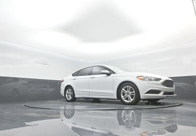 Certified 2018 Ford Fusion SE FWD image 31