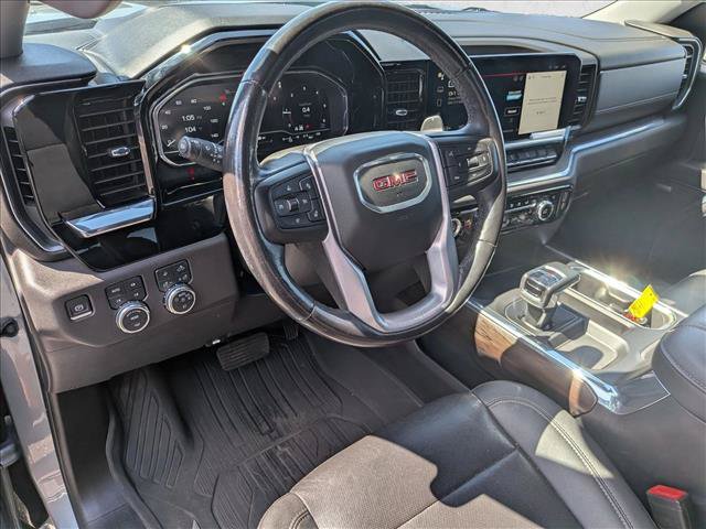 Used 2023 GMC Sierra 1500 SLT w/ SLT Premium Package AWD/4WD image 10