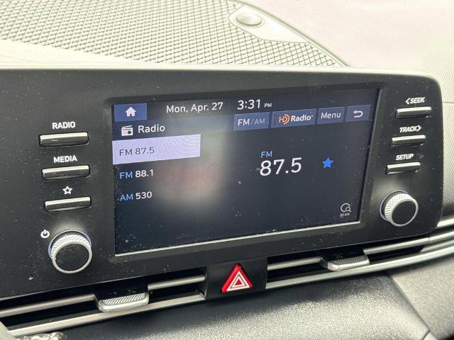 Used 2021 Hyundai Elantra SE FWD image 13