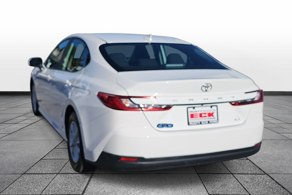 Used 2025 Toyota Camry LE FWD image 7