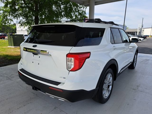 Certified 2020 Ford Explorer XLT w/ Equipment Group 202A image 4