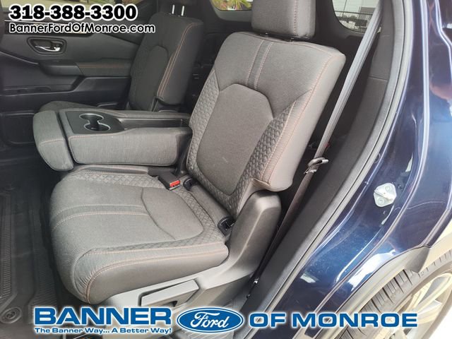 Used 2025 Honda Pilot Sport image 25