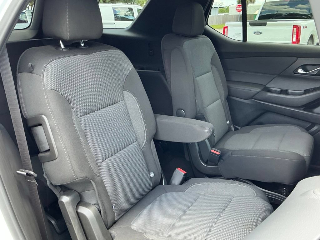 Used 2023 Chevrolet Traverse LT FWD image 25