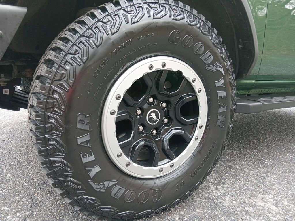 Certified 2022 Ford Bronco Outer Banks w/ Sasquatch Package image 23