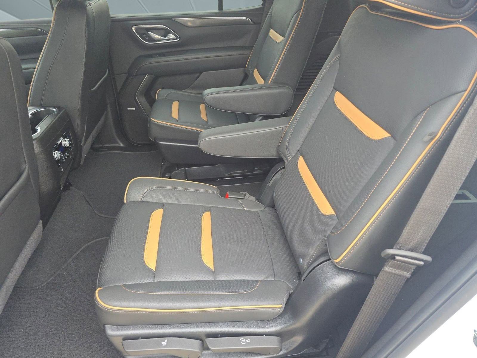 Used 2024 GMC Yukon AT4 w/ Technology Package image 13