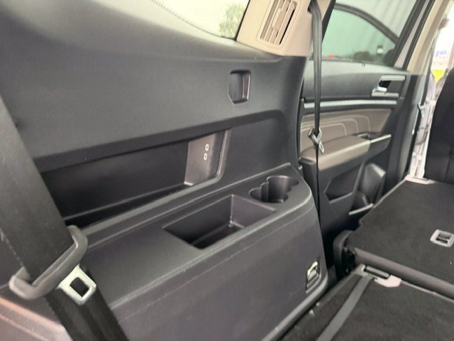 Used 2023 Volkswagen Atlas SEL AWD/4WD image 33
