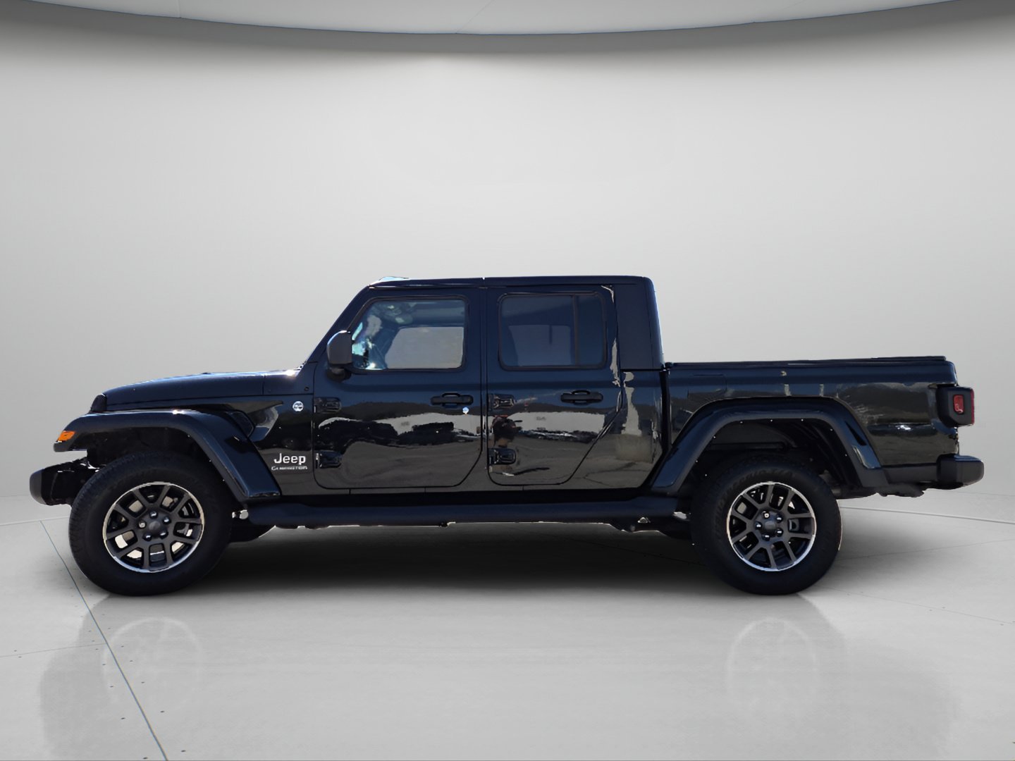 Used 2022 Jeep Gladiator Overland w/ Popular Equipment Package AWD/4WD image 20