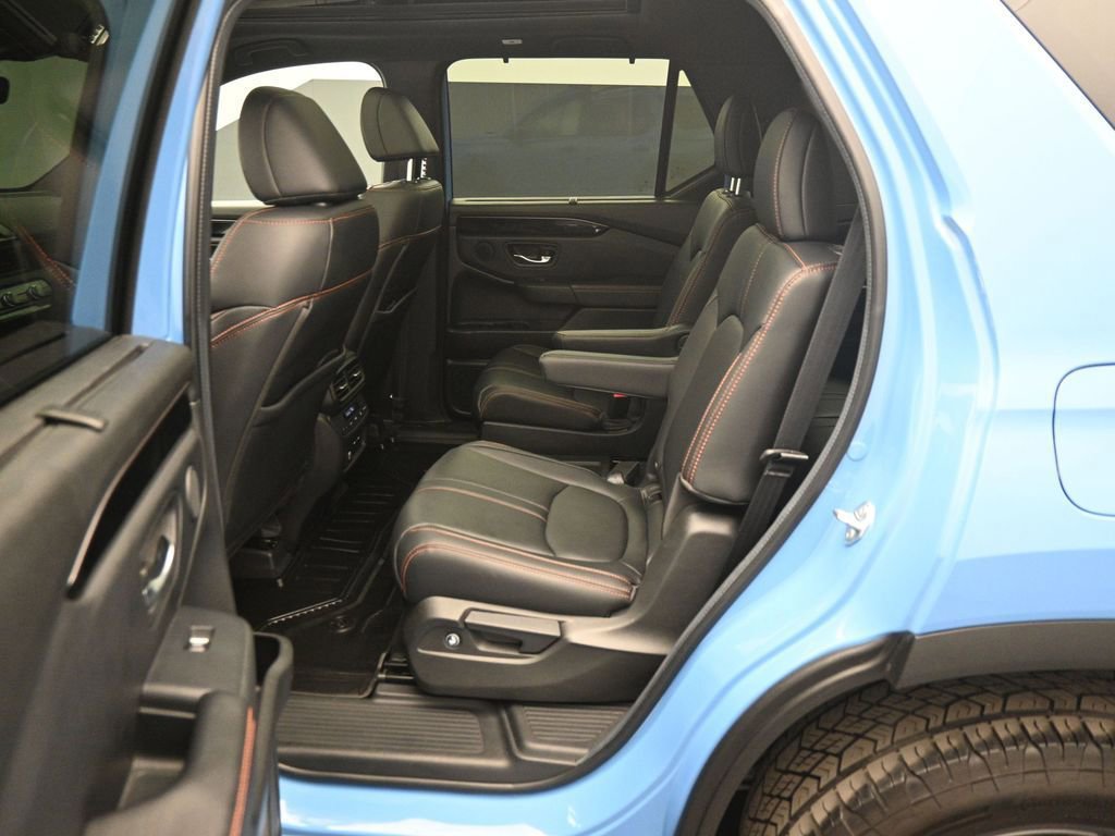 Used 2024 Honda Pilot TrailSport image 46