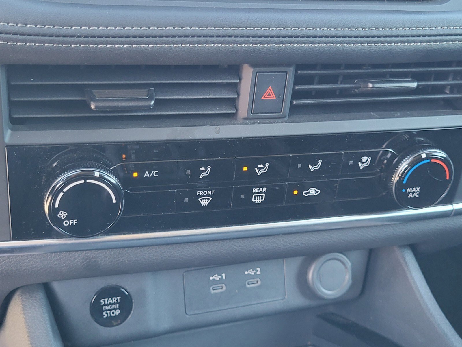 Used 2024 Nissan Rogue S image 21