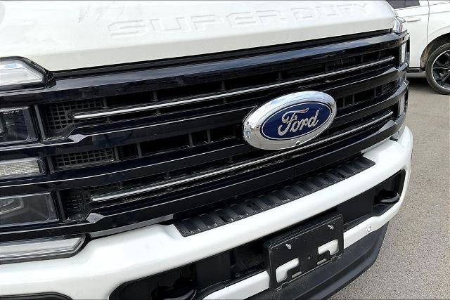 Certified 2025 Ford F350 Platinum w/ FX4 Off-Road Package image 31