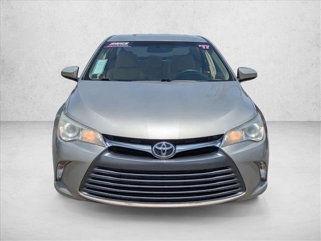 Used 2017 Toyota Camry LE FWD image 2